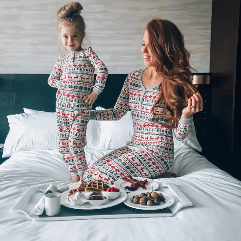 Conjunto de pijama de algodón para niños, ropa de casa para parejas, pantalones de dos piezas para mujeres, pijama de Navidad al por mayor