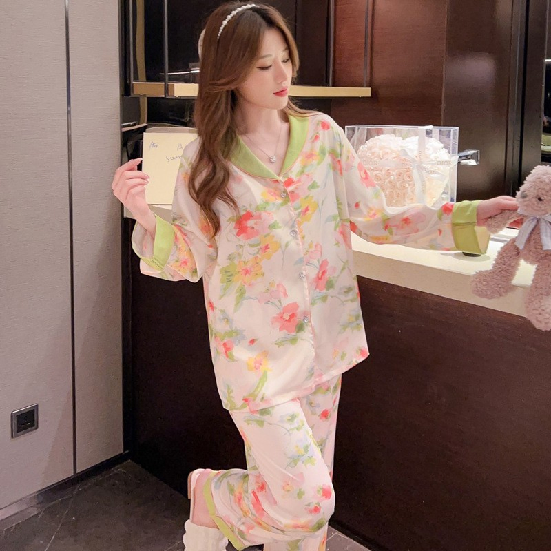 Pijamas de satén de primavera Nnr para mujer con estampado de flores, conjunto de dos piezas de pijamas de satén helado y sedoso, imagen del producto