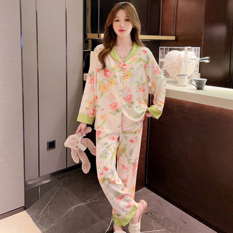 Pijamas de satén de primavera Nnr para mujer con estampado de flores, conjunto de dos piezas de pijamas de satén helado y sedoso, imagen del producto