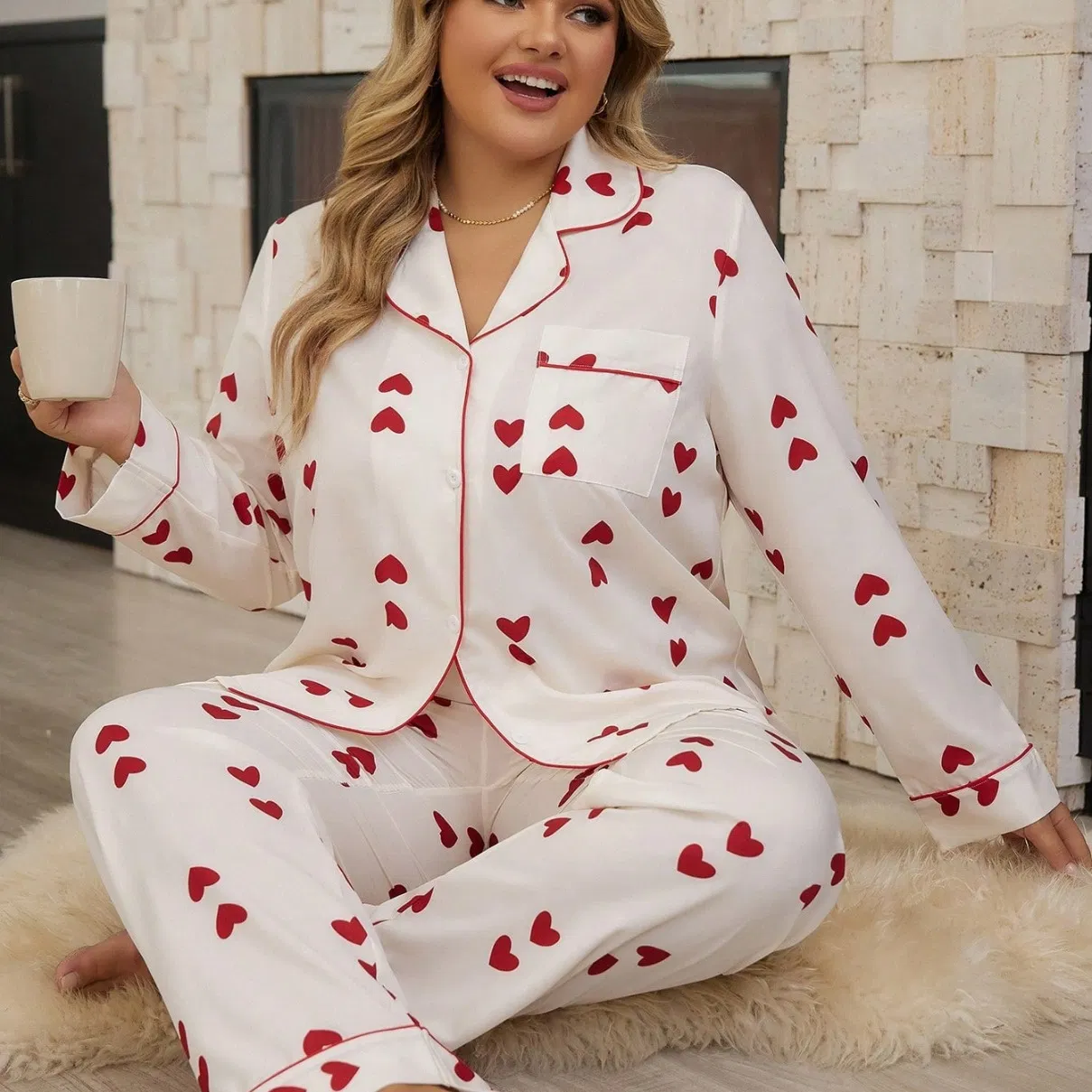 Conjunto de pijama de mujer de talla grande con estampado de corazones, poliéster, con solapa