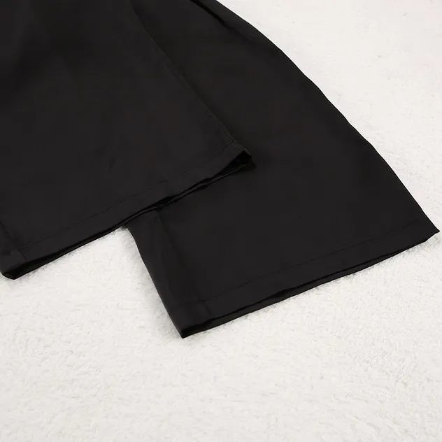 Conjunto de pijamas de dos piezas de camisa de satén suelta de manga larga y pantalón de pierna ancha estilo chica suave