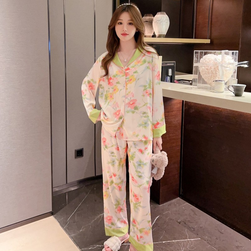 Pijamas de satén de primavera Nnr para mujer con estampado de flores, conjunto de dos piezas de pijamas de satén helado y sedoso, imagen del producto