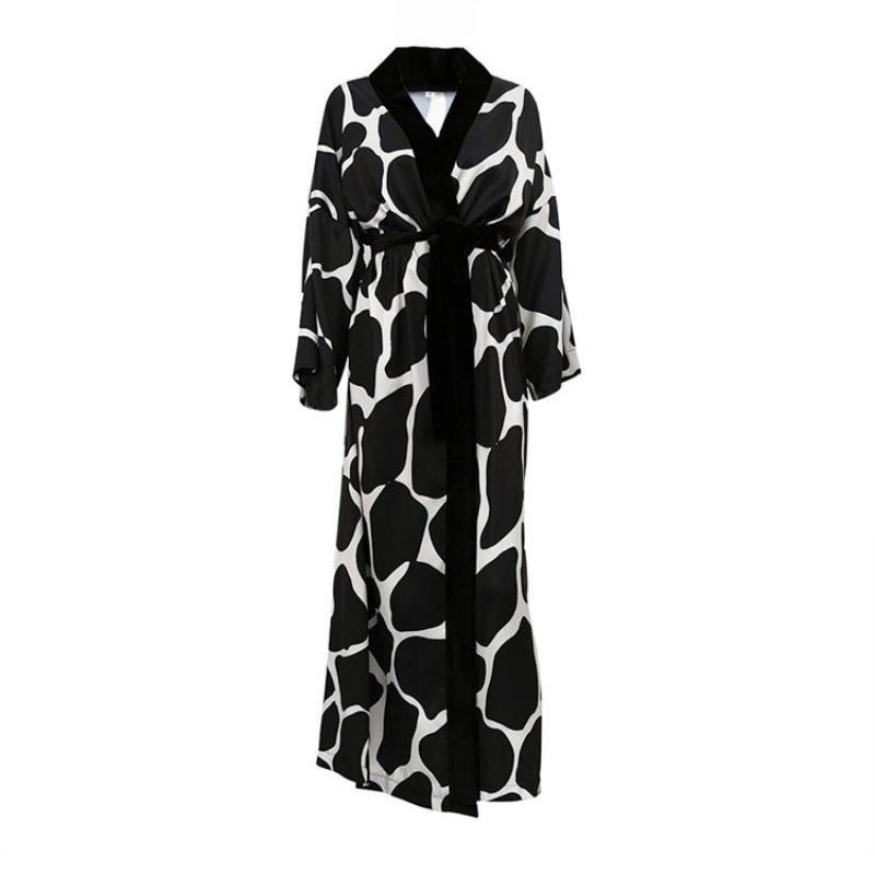 Conjunto de pijama para mujeres de tallas grandes con bata de manga larga, atuendo diario