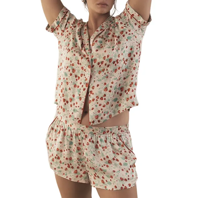 Nuevo artículo caliente conjunto de pijama de impresión digital de frente abierto con mangas cortas y pantalones cortos para mujeres