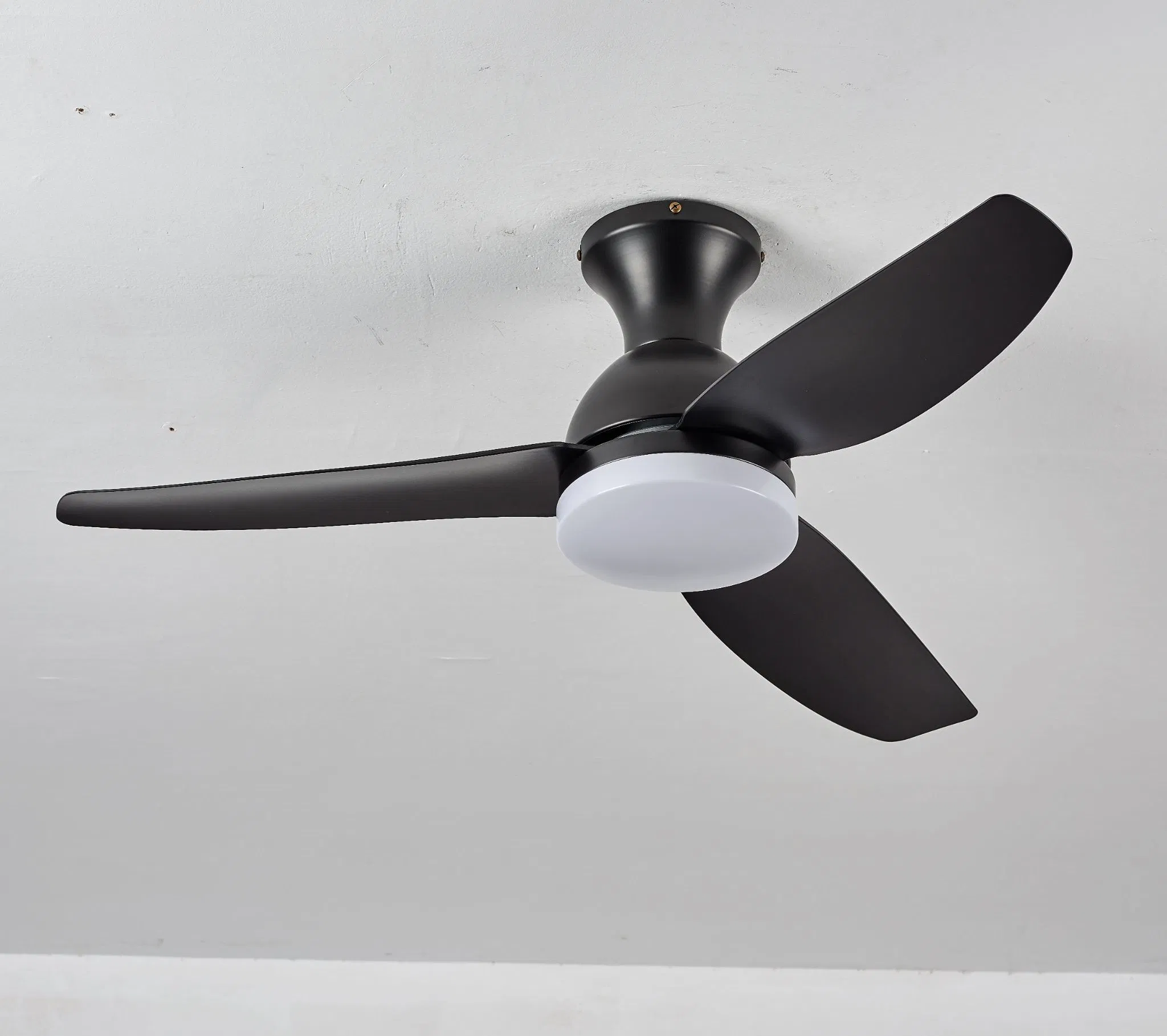 Cost Effective Safe Use Quiet Operation LED Fan Light for Dining Room