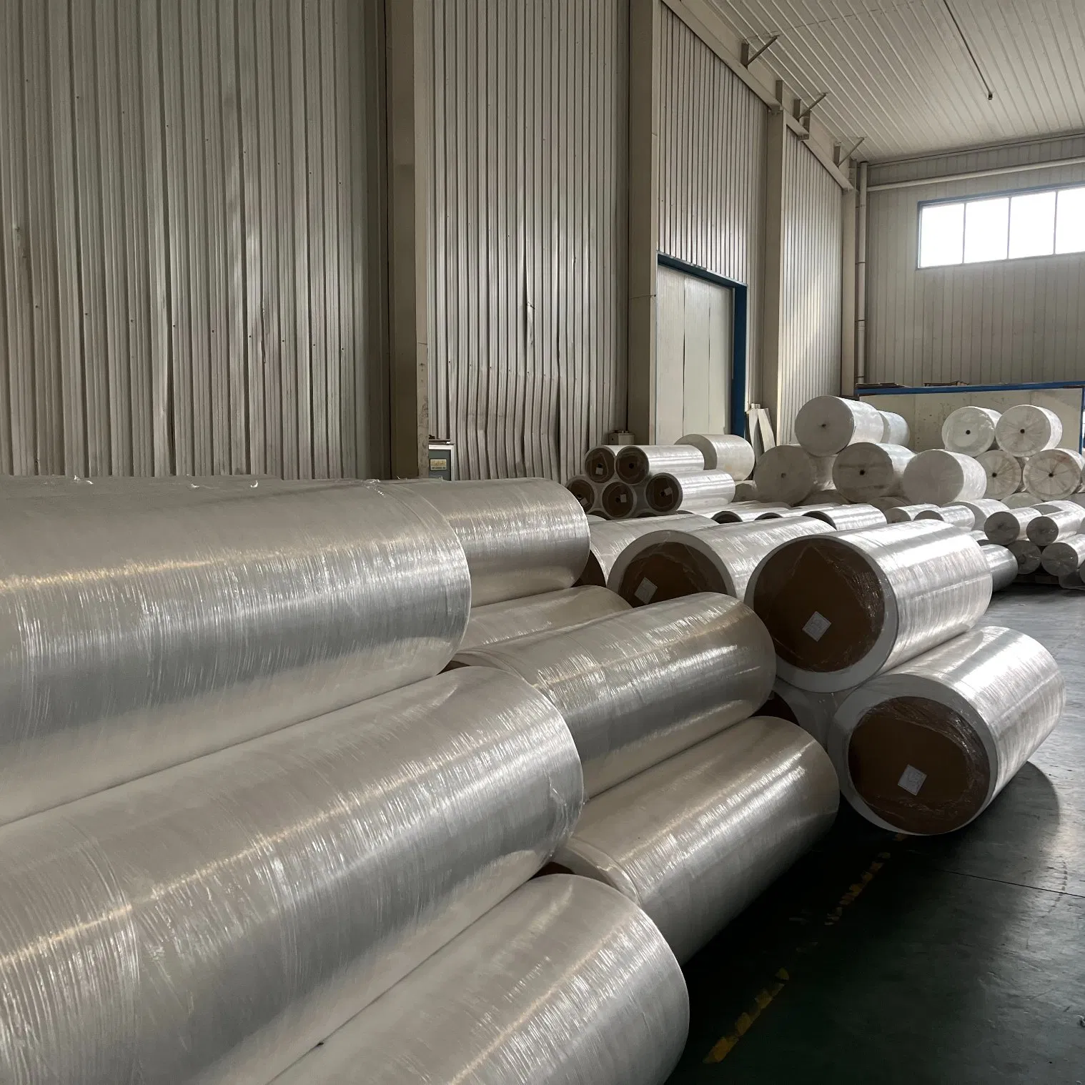 PP Sf SMS Non-Woven Fabric Disposable Raw Materials Anti-Static Waterproof