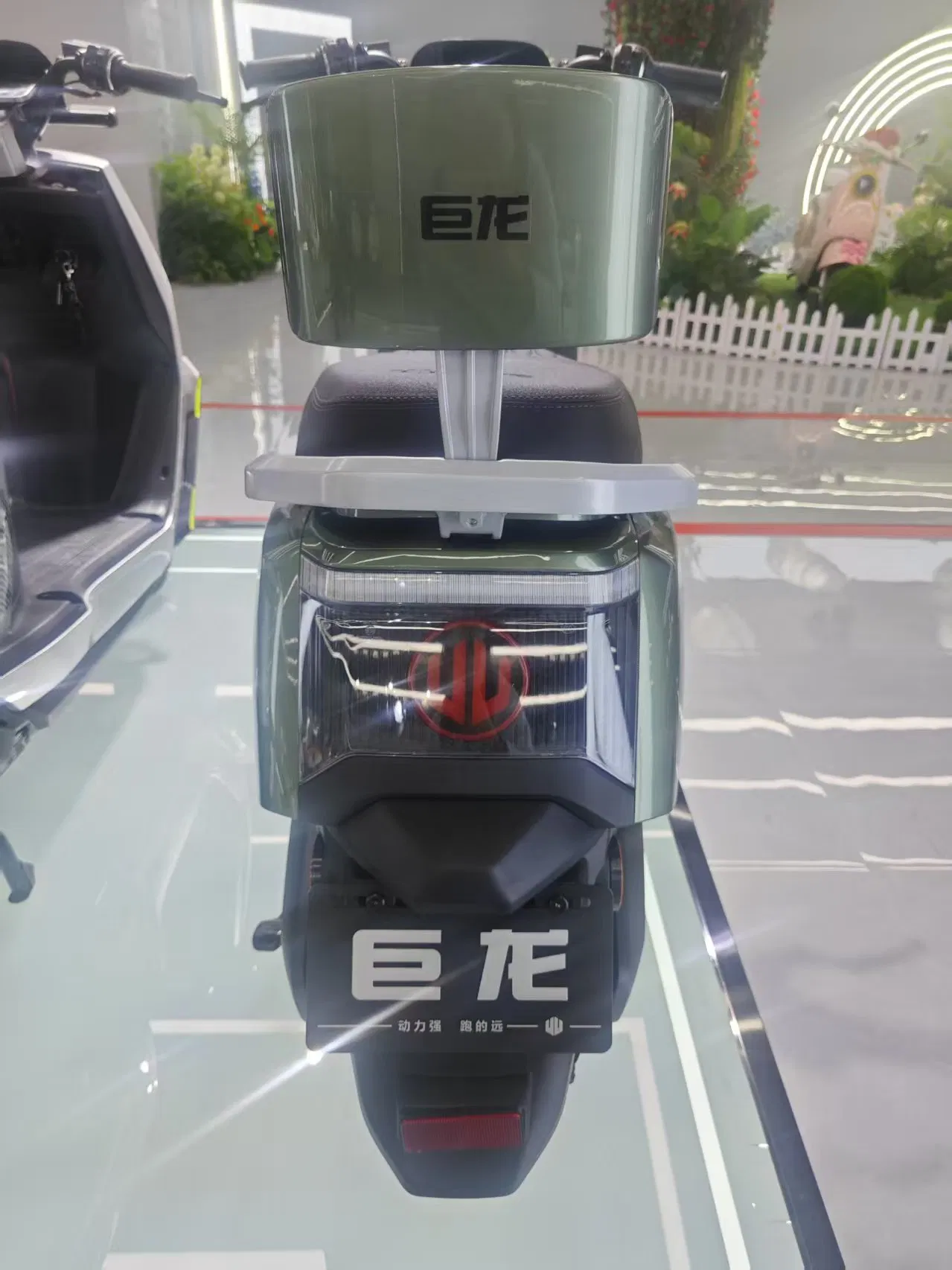 Fine-Quality Contemporary Minimalism Electric Motorcycle for Eco-Friendly Commuting