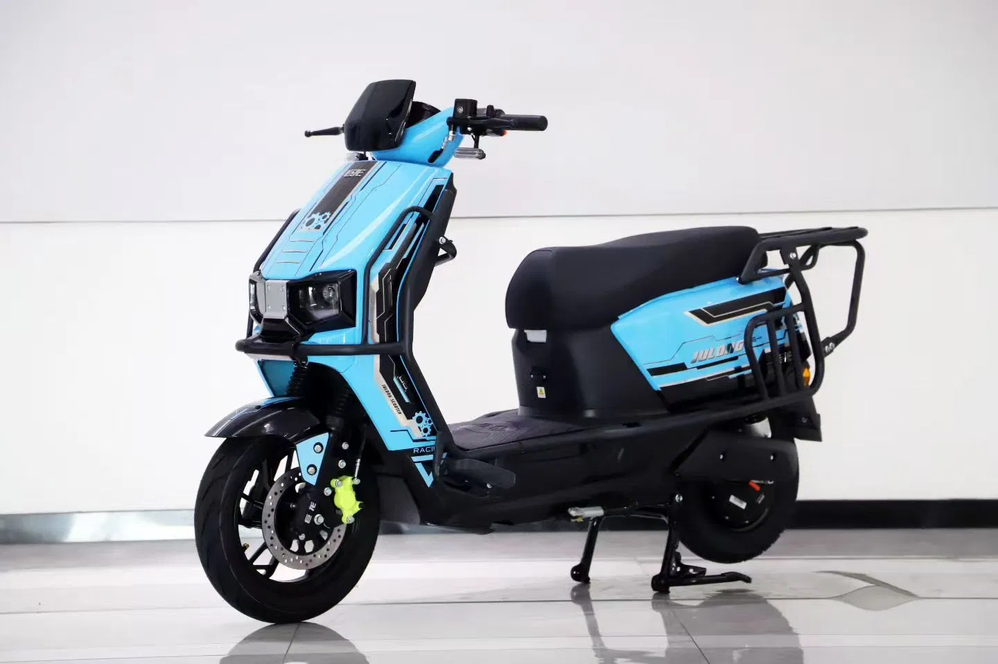 Fine-Quality Contemporary Minimalism Electric Motorcycle for Eco-Friendly Commuting