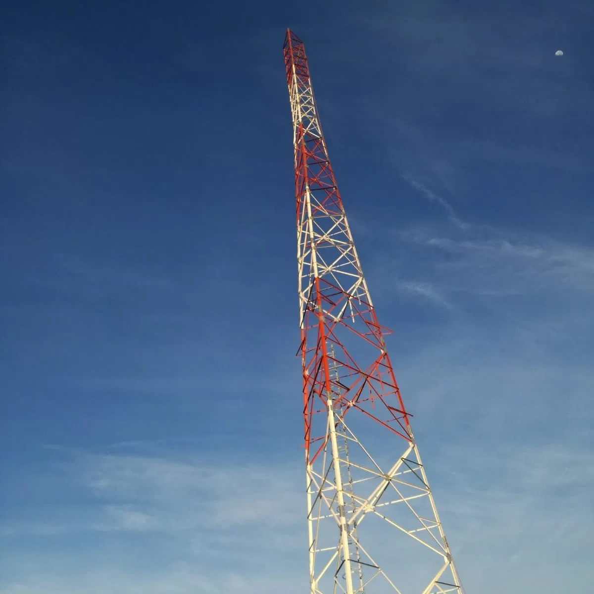 HDG Self Supporting Steel Telecom Tower with Customization and Related Accessories