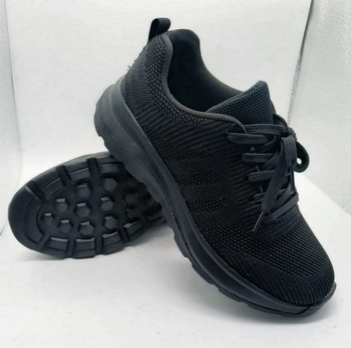 High-Performance Sport Shoes Combining Style and High-Quality Materials