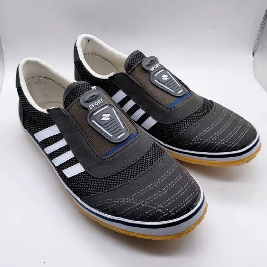 Durable Active Sneakers Featuring Tailored Fit and Quality Canvas Material