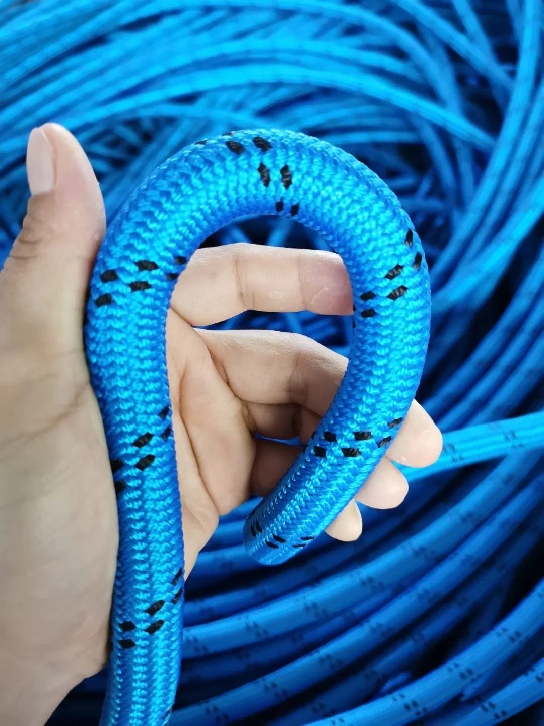 China Factory Hot Selling Braided Woven Outdoor Climbing Rope/Rescue Rope/Escaper Rope Nylon/Polyester Safety Rope Fall Prevetion for High Altitude Work