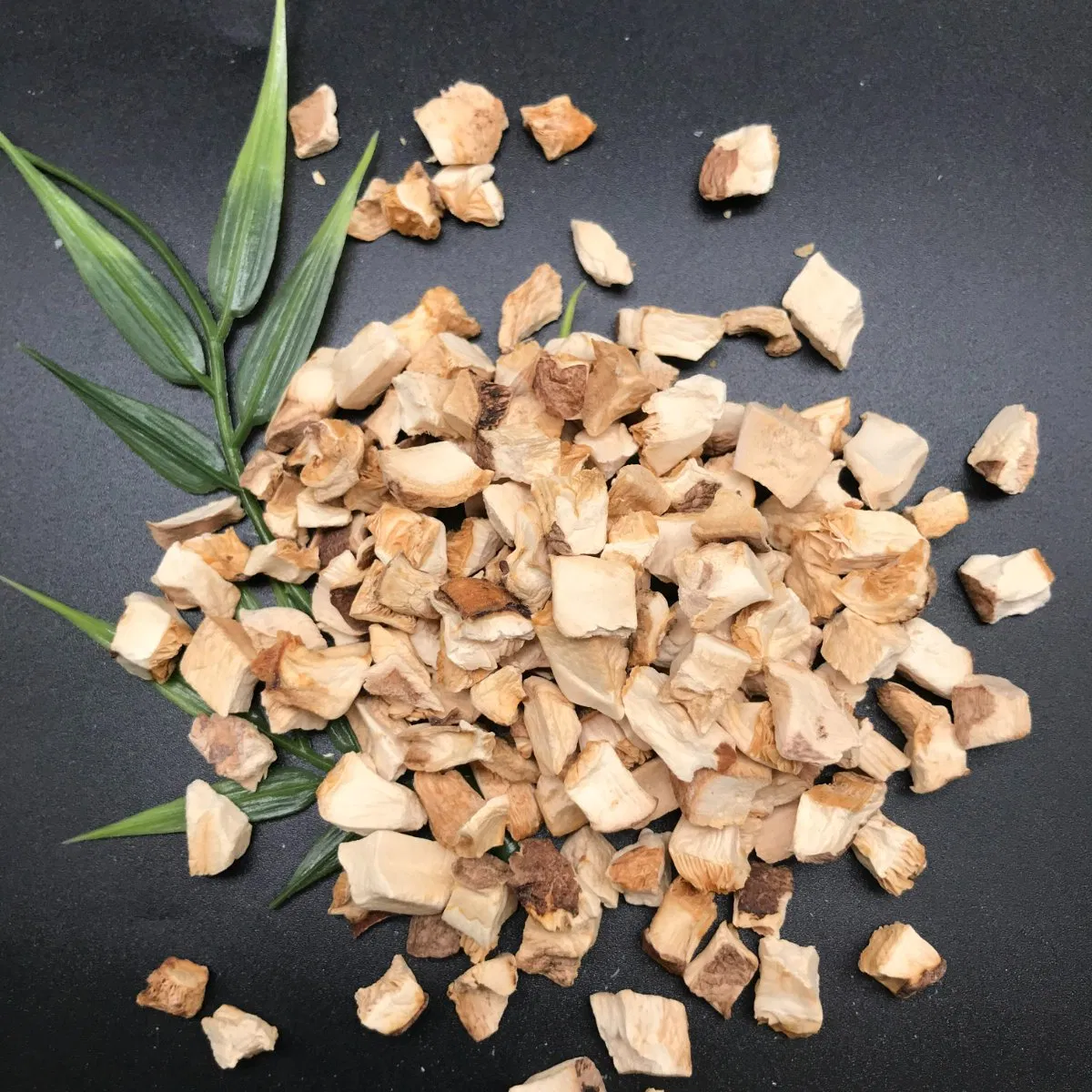 D023 Special Quality Dreid Vegetable Dehydrated Shiitake Mushrooms Granules