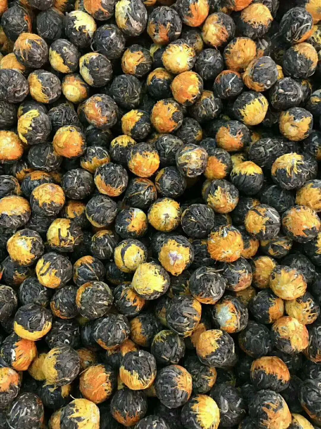 8g Golden Chrysanthemum Yunnan Raw Puerh Herbal Sheng Puer Drgaon Ball Tea