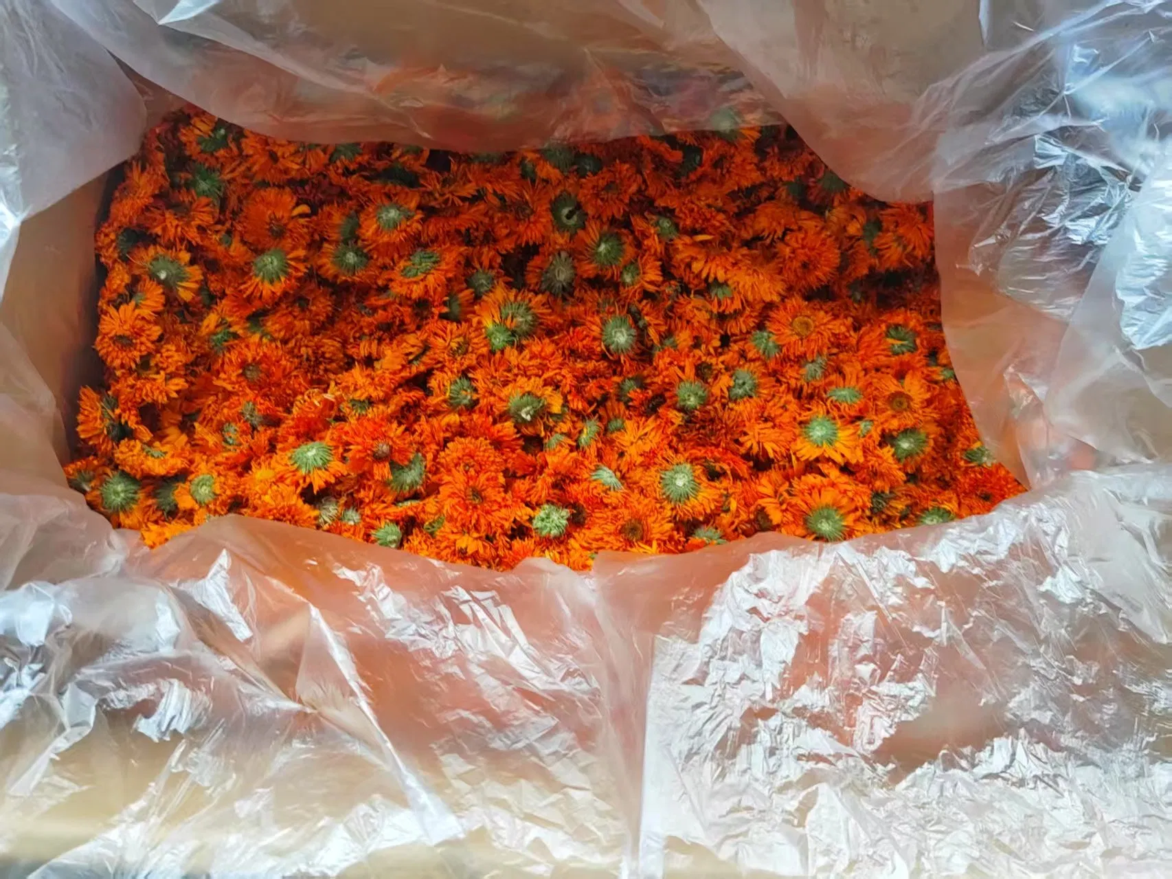 Translation Results: Natural Orange Blossom, Calendula, Dried Flowers, Herbal Bath Cosmetics, Soap, Candles, Tea Ornaments, Health Tea