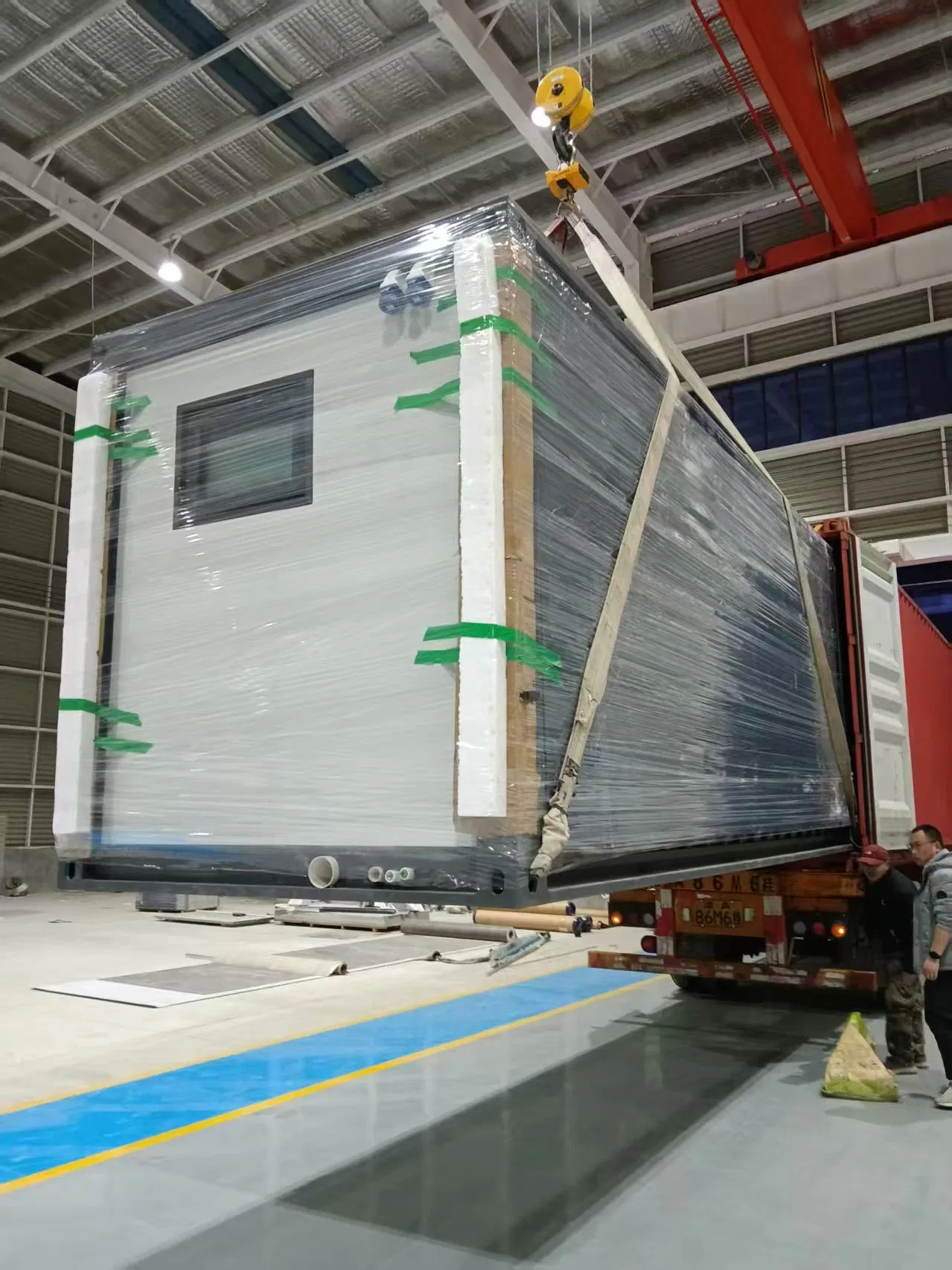 Waterproof Customized Mobile Housing Workforce Accommodation Residential Module Space-Saving for Apartment with Good Service