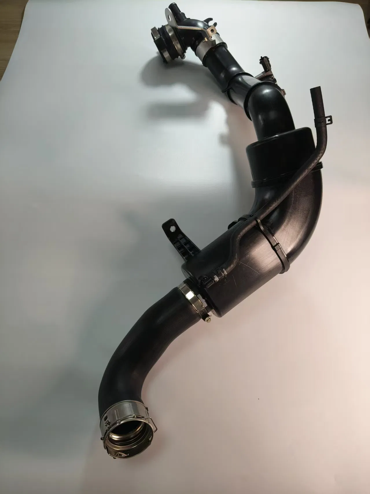 OEM Customized Car Auto Part Plastic 3D Blow Molded Cooling System Water Pipe