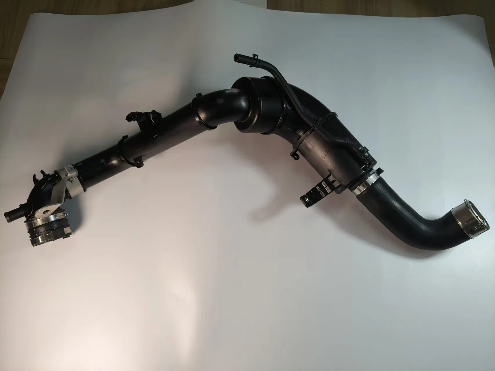 OEM Customized Car Auto Part Plastic 3D Blow Molded Cooling System Water Pipe