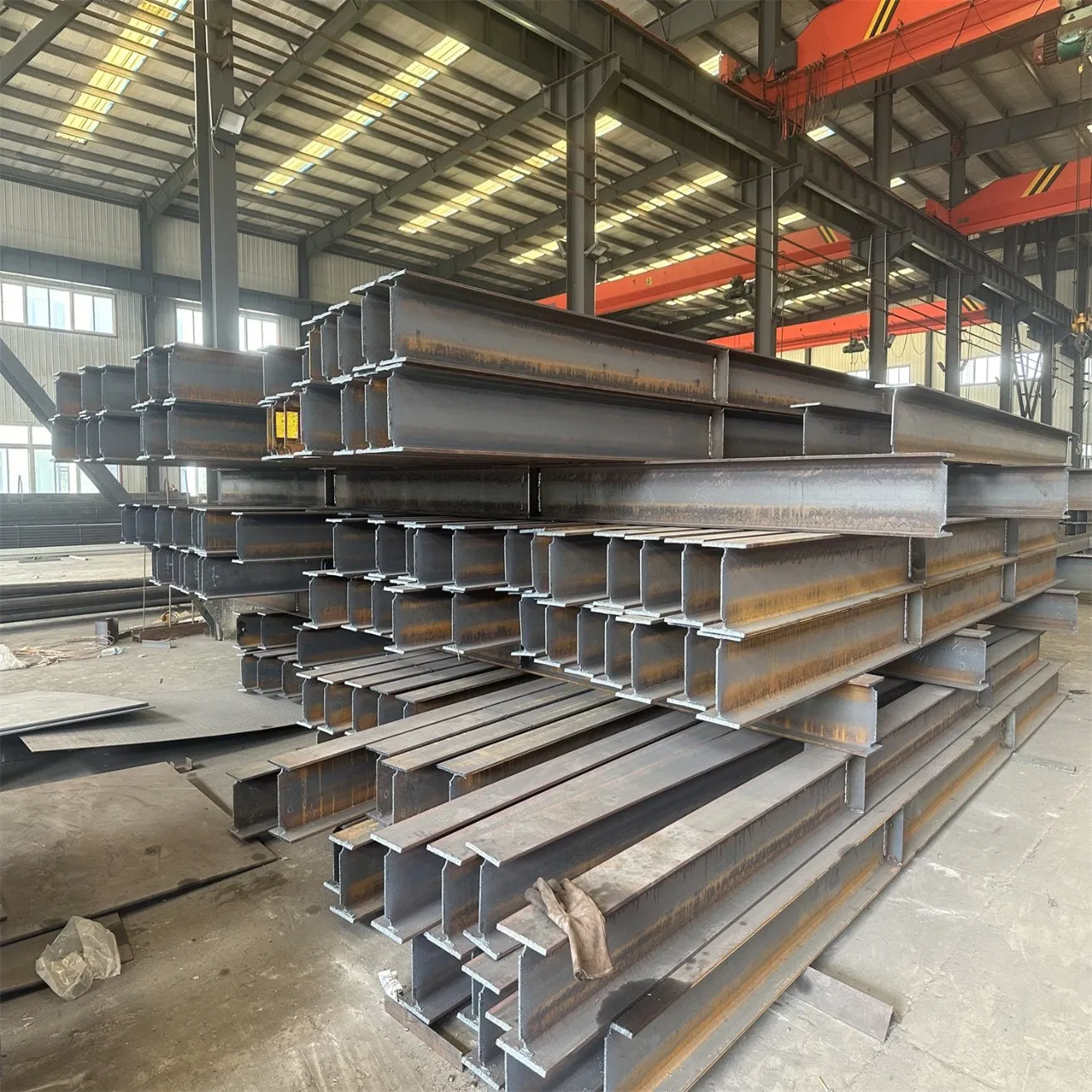 Modular Prefabricated Prefab Galvanized Fiv Layer Steel Structure Villa House Economic Light Steel Structure Customlized Apartment Housing Hotel High-Rise Build