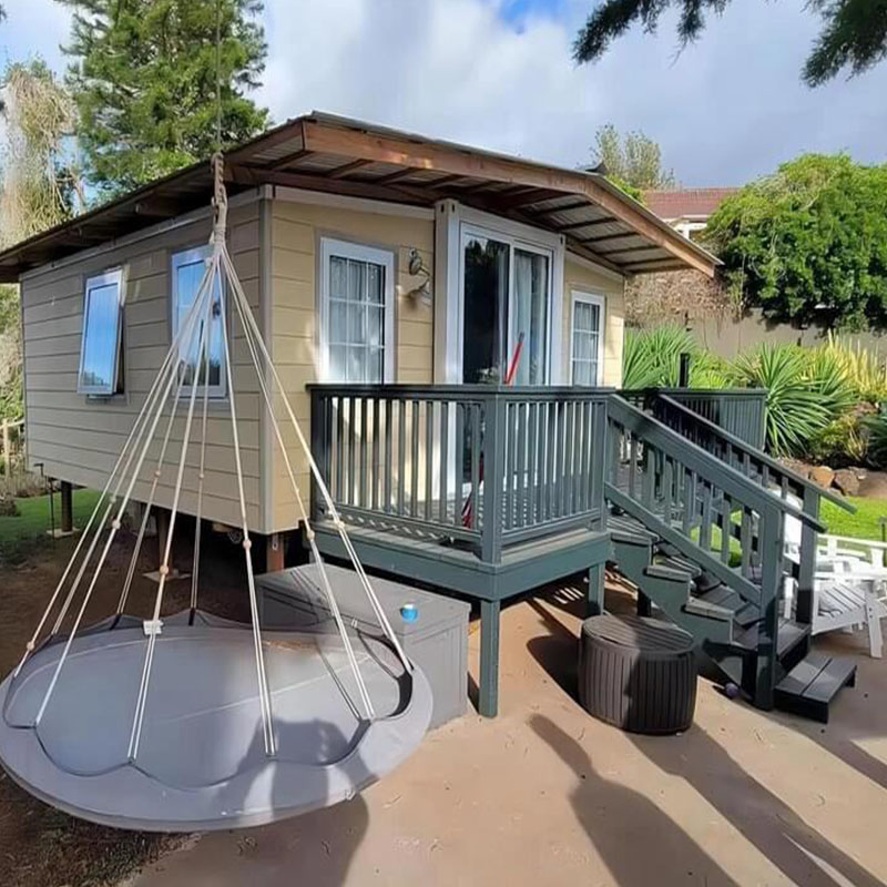 High-Strength Mobile Folding Unit for Construction and Remote Work