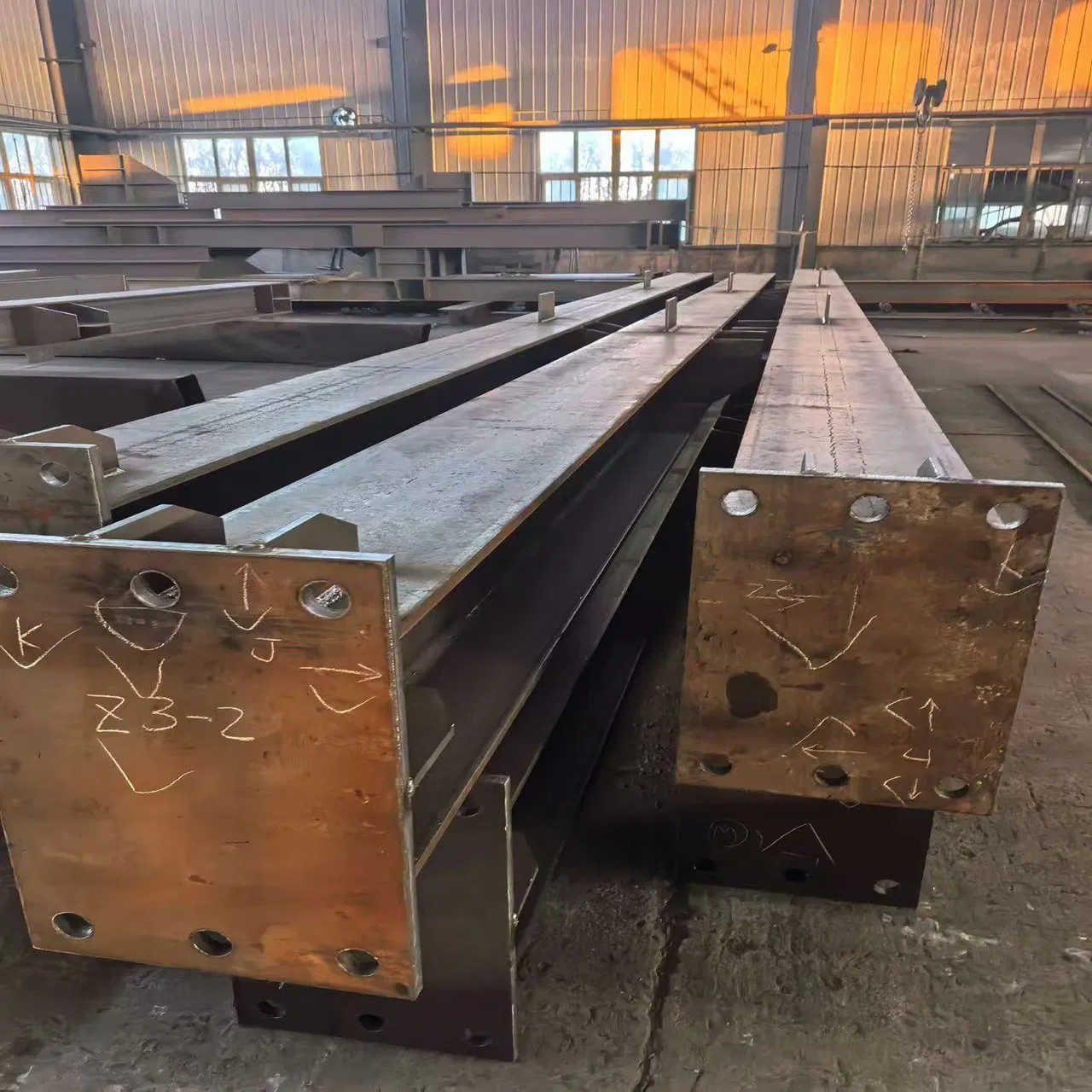 Lightweight Prefabricated Steel Structure Villa, 200-500 for Residential Use