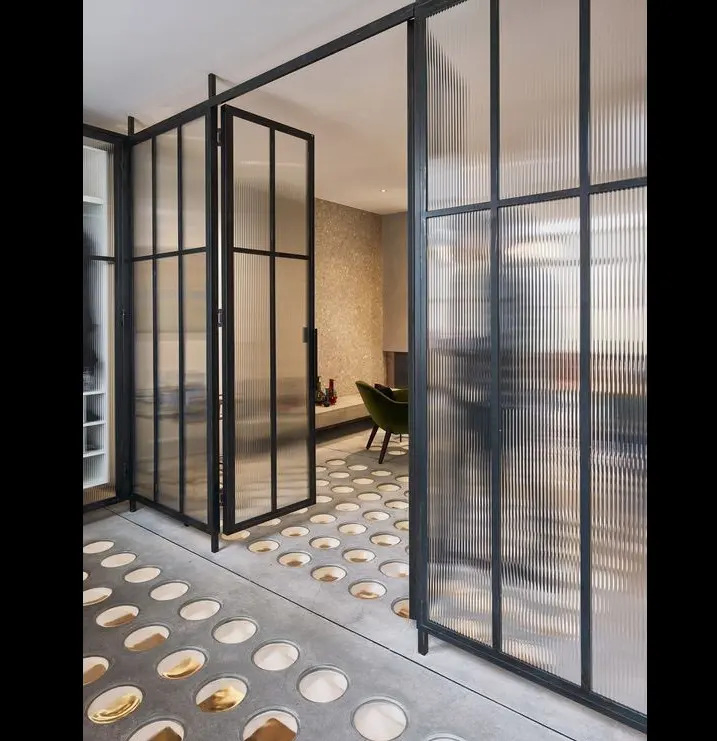 Modern Design 12mm Modular Prefab Office Partition Walls Interior &Exterior Walls with Casement Door