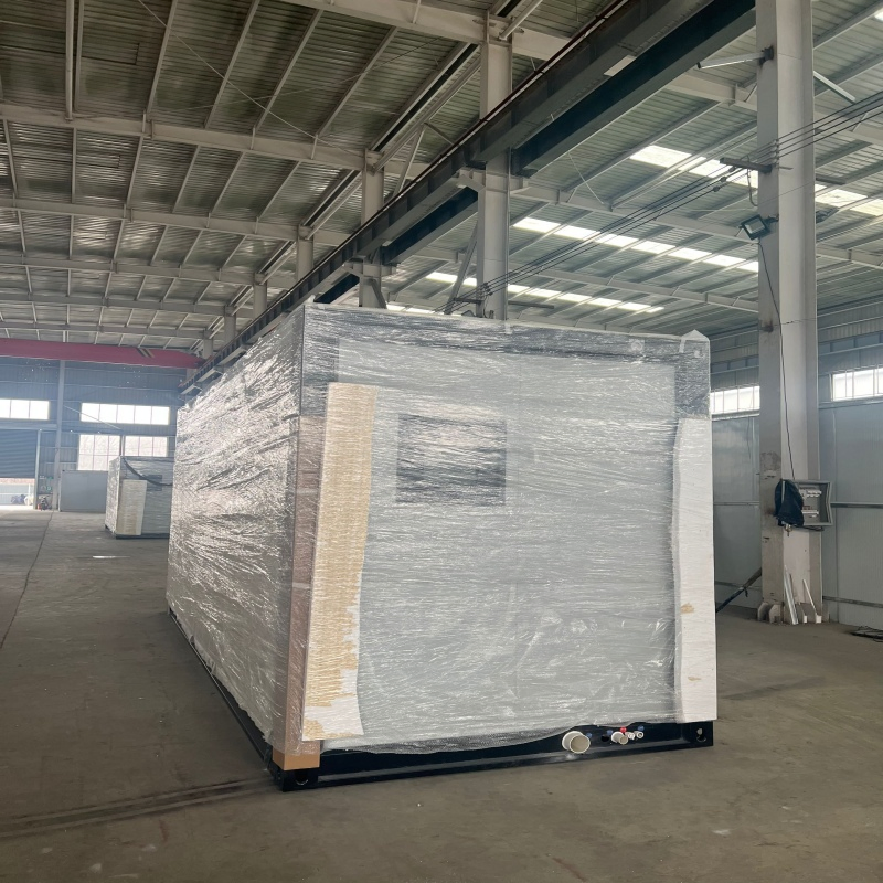 Prefabricated Expandable and Collapsible Fast Installation Bathroom Fitted Container Home