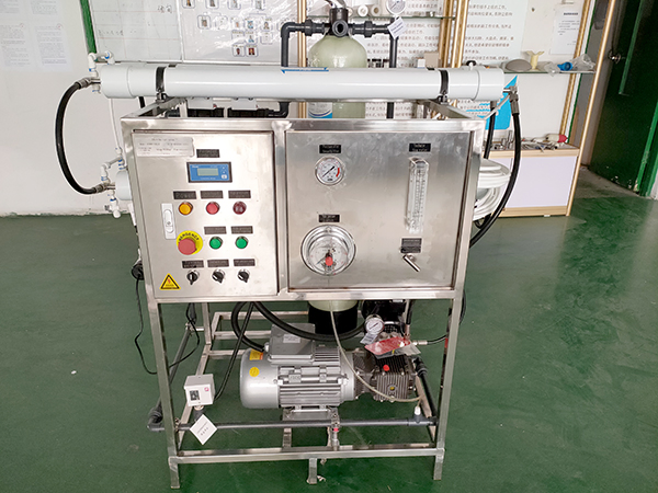 Solar-Powered Seawater Desalination System