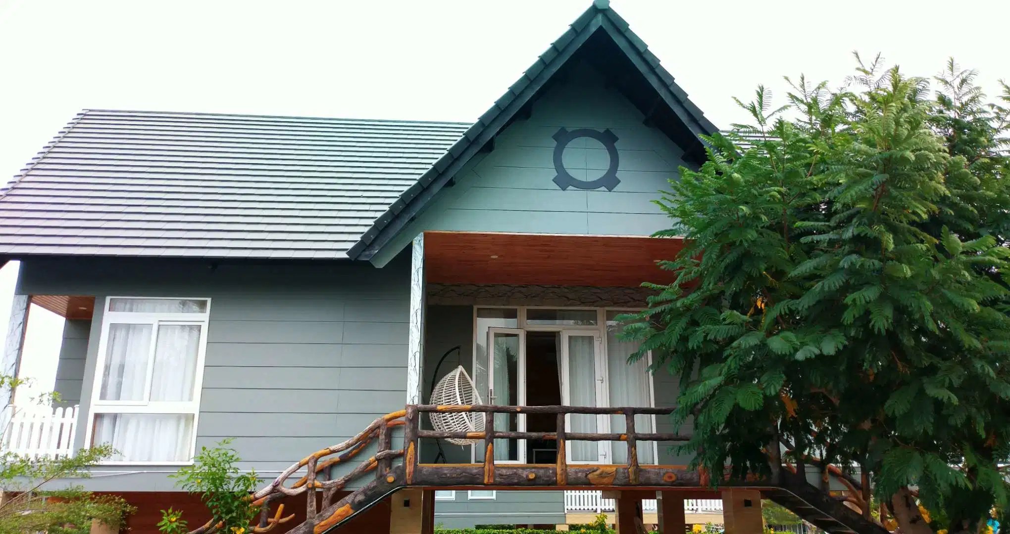 Fiber Cement Board Partition Fencing Flooring Ceiling Tiles Cladding Base Panel EPS Sandwich Composite Integrated Prefab Houses Villa Renovated Wall Surface