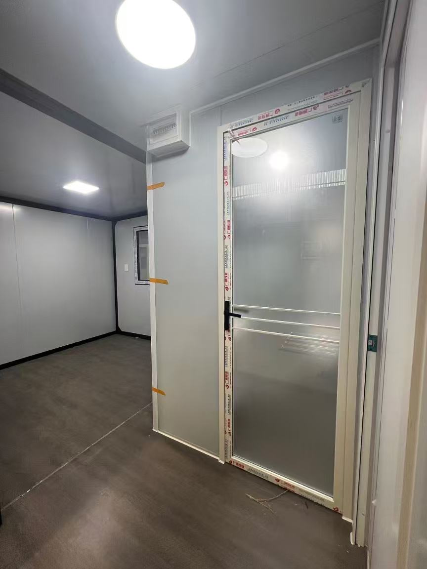 Waterproof Prefabricated 20FT&40FT Living Portable Home Kitchen Prefab Outdoor Expandable Container House for Living