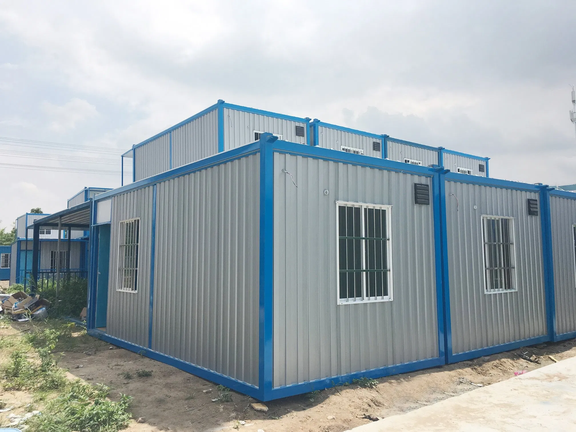 Prefabricated Container Units: Rapid Assembly, Mobile and Waterproof for Commercial Capsule-Style Initiatives
