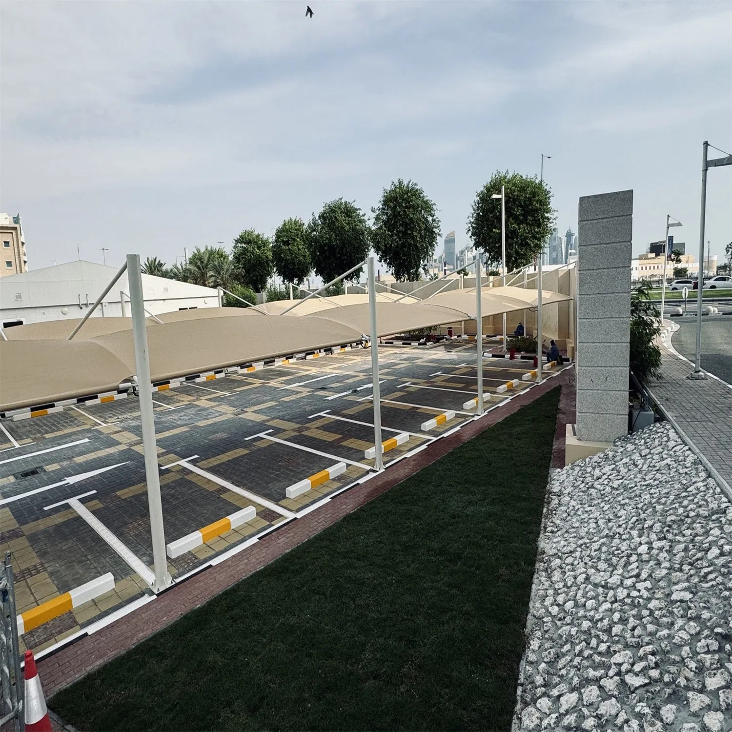 Integrated Skylight/Window/Door/ Pre-Engineered/Steel Frame /Welded Steel Structure Building for Workshop/ Warehouse/Pharmaceutical Industry/School