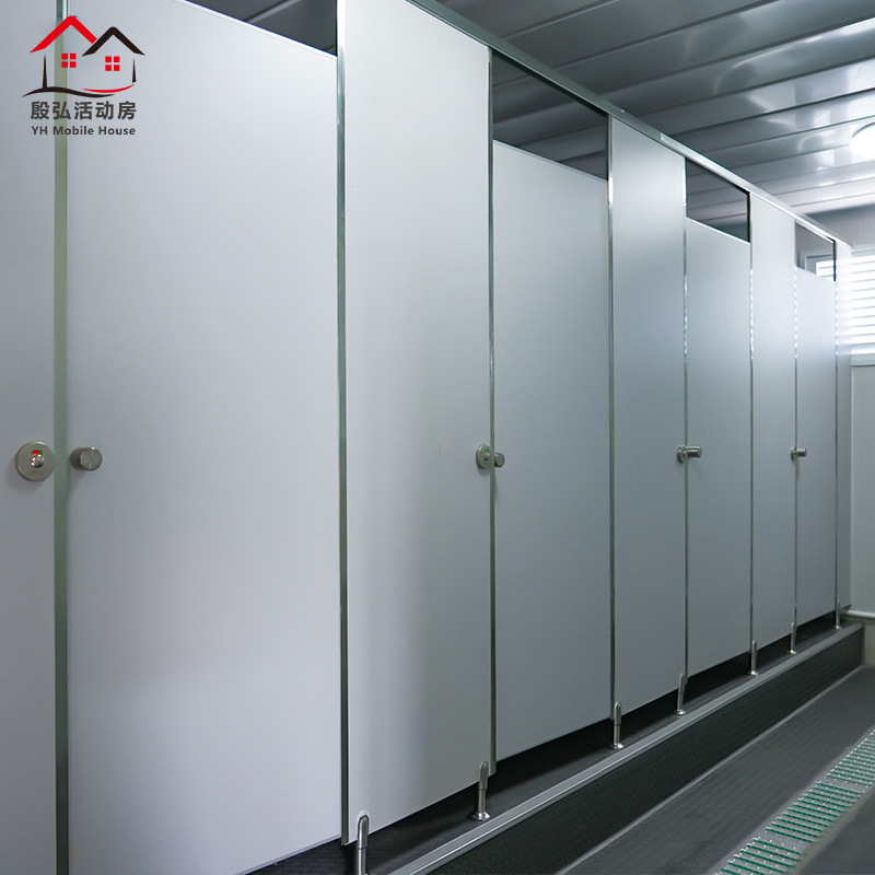 Factory Supplies High-Quality Prefabricated Modular 20FT Black Flat Packaging Container Office Building for Sale