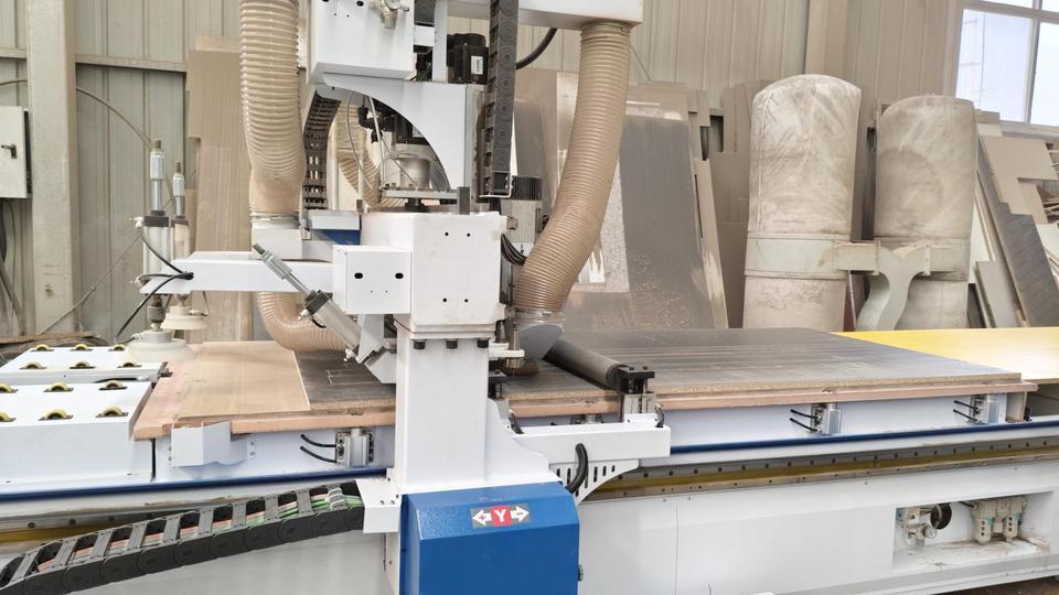 Quick-assembled container house modular building system on site