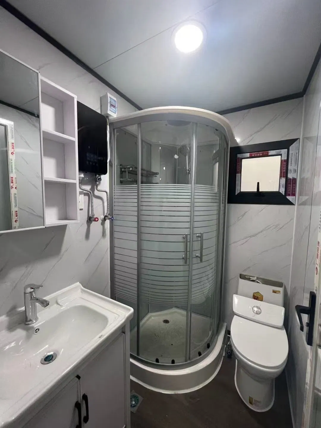 Waterproof Prefabricated 20FT&40FT Living Portable Home Kitchen Prefab Outdoor Expandable Container House for Living