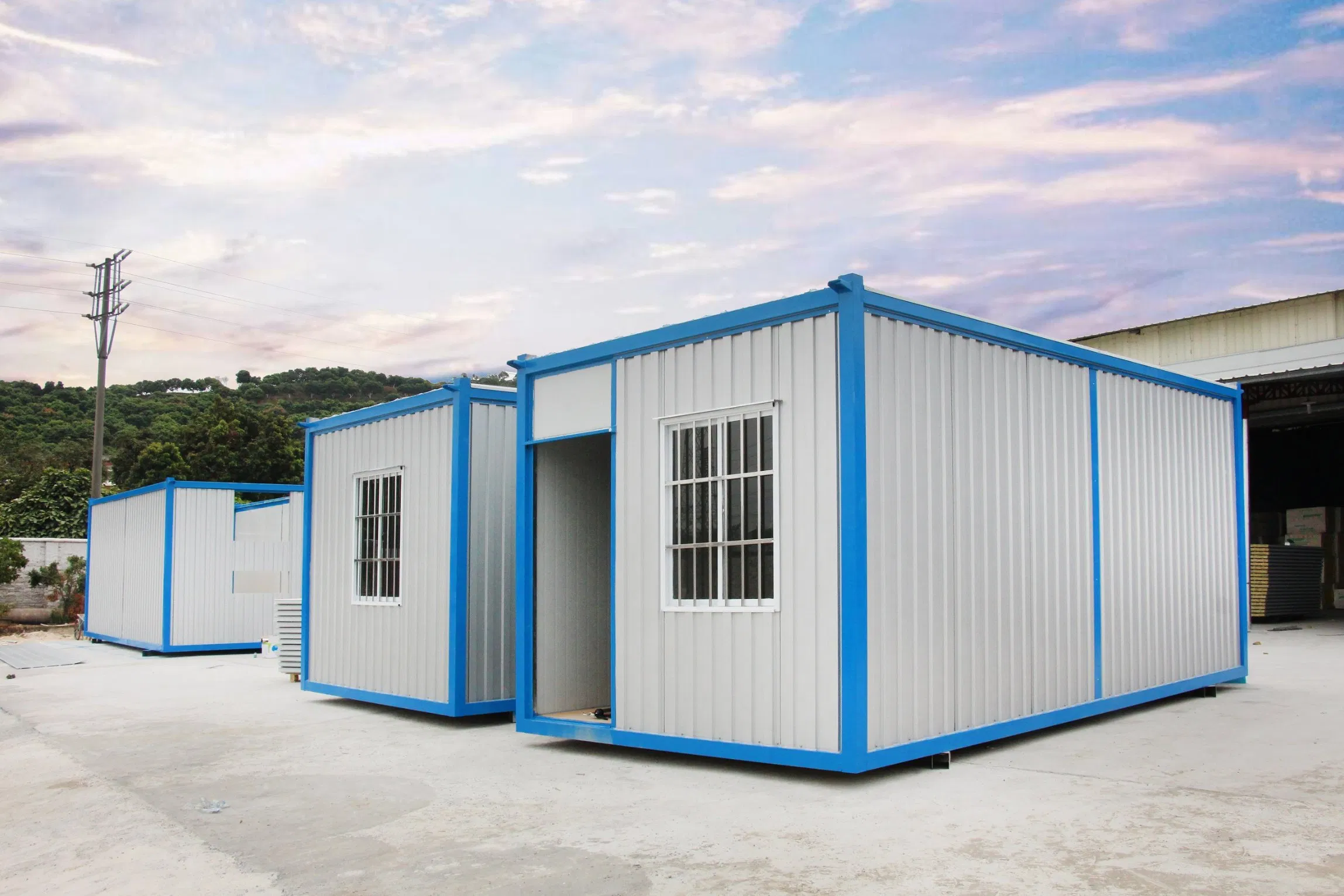 Prefabricated Container Units: Rapid Assembly, Mobile and Waterproof for Commercial Capsule-Style Initiatives
