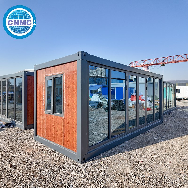 Waterproof Thermal Insulation Cnmc 20FT Prefabricated Living Extendable Container House