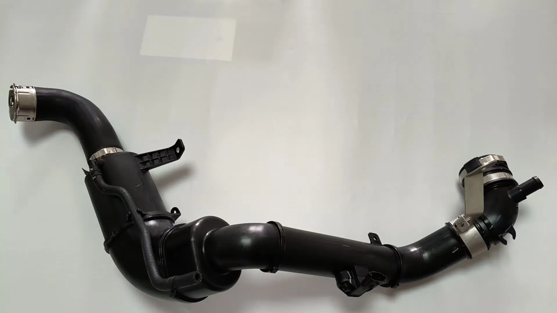 OEM Customized Car Auto Part Plastic 3D Blow Molded Cooling System Water Pipe