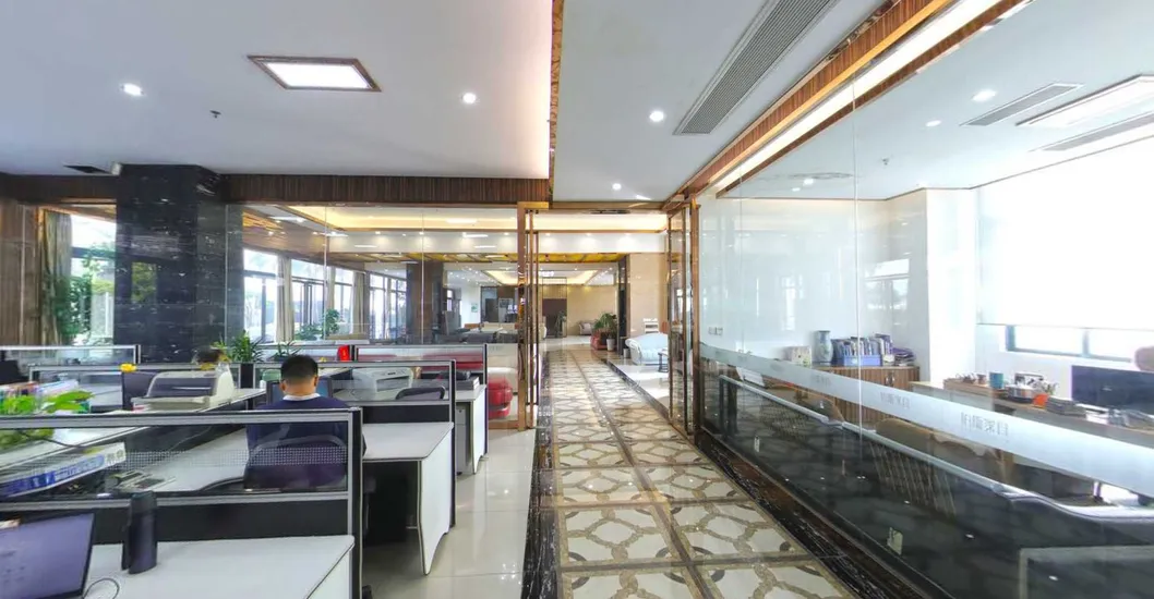 Showroom 4