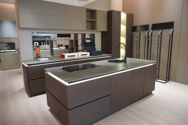 Showroom 2