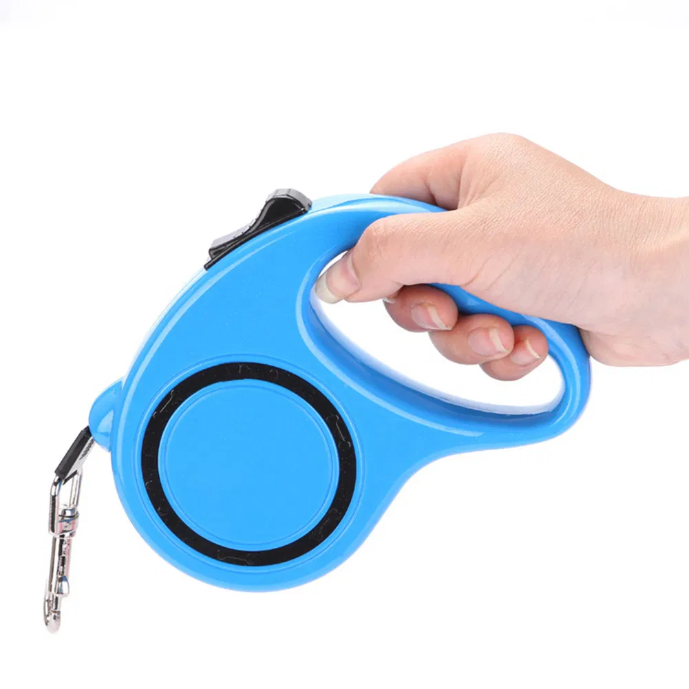 New Pet Cat and Dog Walking Device Can Automatically Retractable Leash
