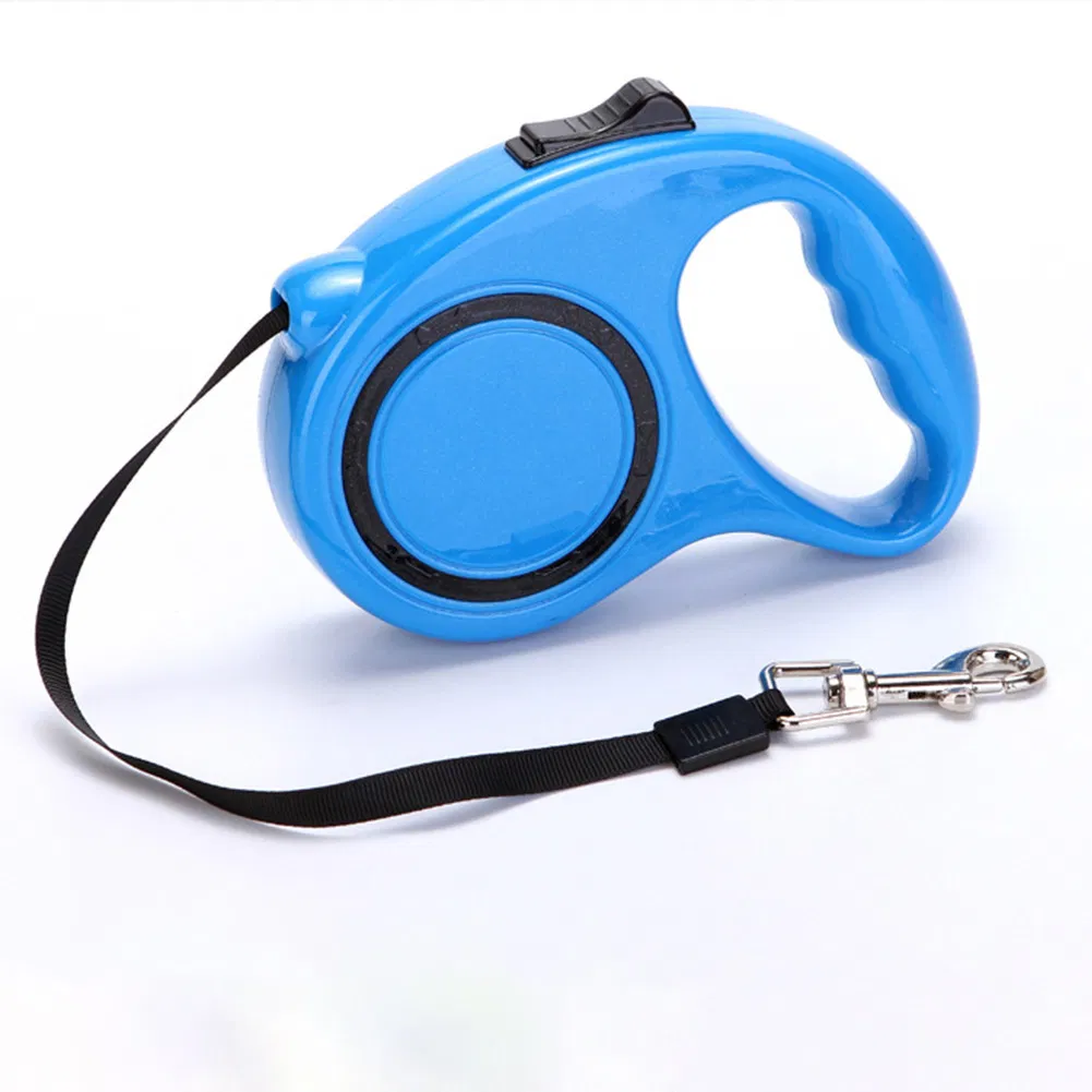 New Pet Cat and Dog Walking Device Can Automatically Retractable Leash