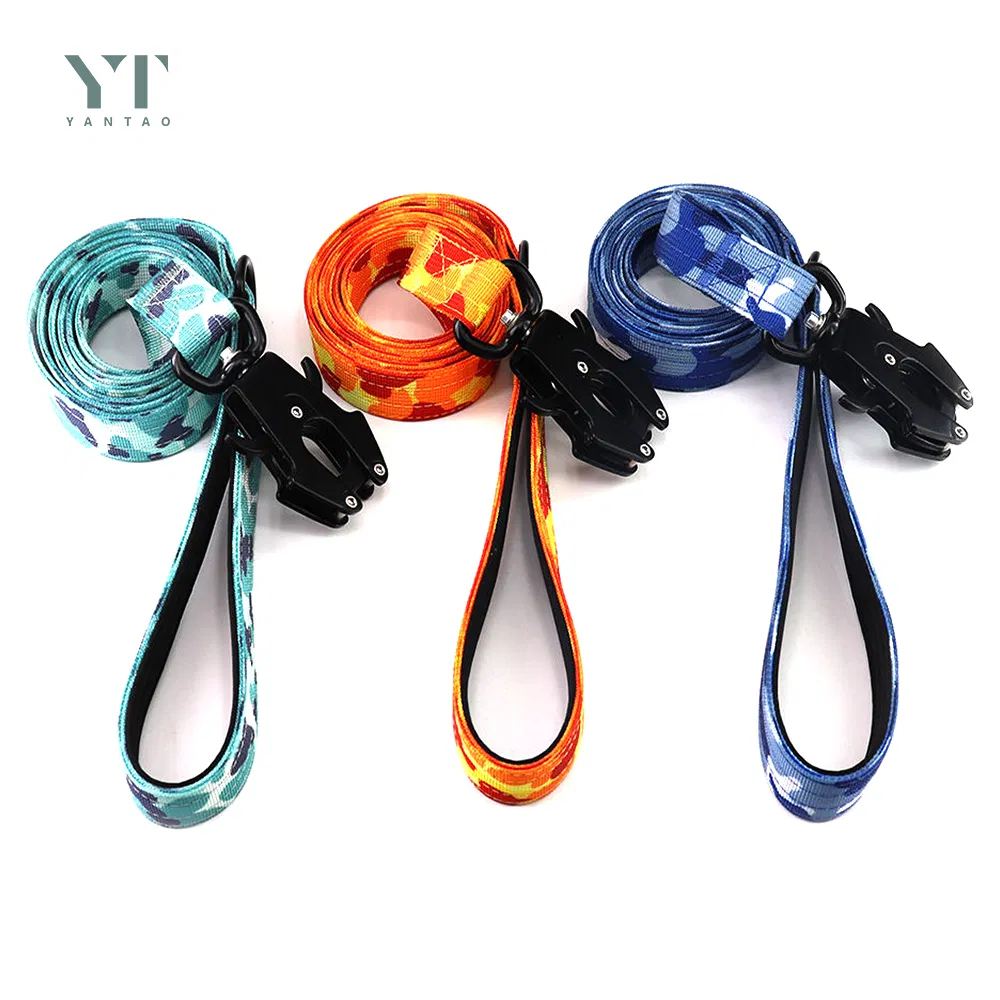 Hot Selling Pet Products Personalized Camouflage Tactical Dog Training Leash and Collar New Fashion Nylon Pet Collar for Small Medium Large Dogs