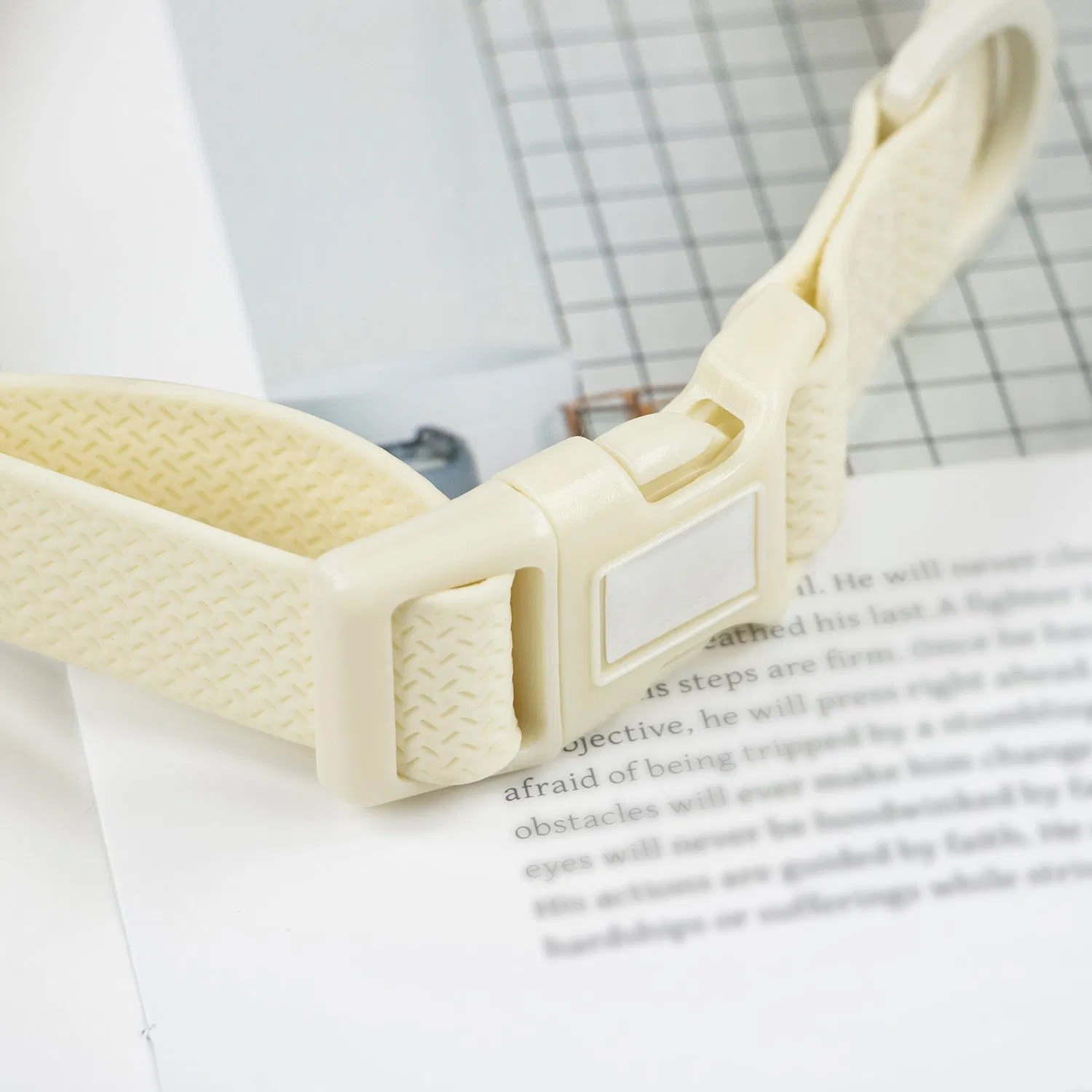 New Design Dog Calming Collar Comfortable Pet Collar Waterproof and Stain Resistant PVC Dog Collar for Outdoors