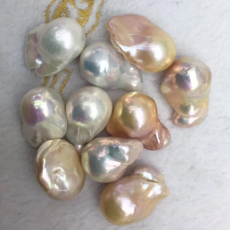 Baroque Pearl Detail