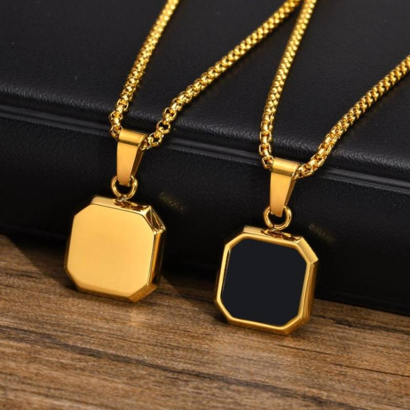 Stainless Steel Gold Plating Pendant Plate for Men (Including Chain of 60cm)