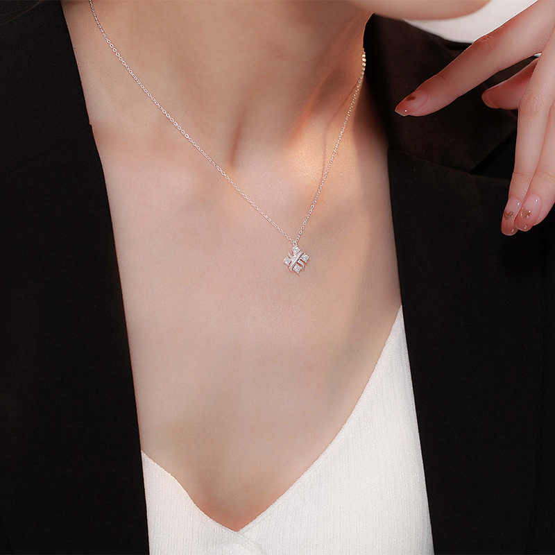 S999 Sterling Silver Four Leaf Clover Necklace for Women, Light Luxury Inlaid Zircon Jewelry, Fashion Clavicle Chain, Trendy Choker