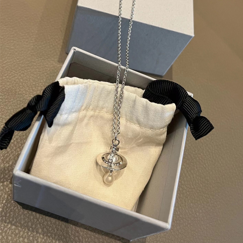 Stereoscopic UFO Saturn Water Drop Pearl Necklace Female Baroque Pearl Neck Chain