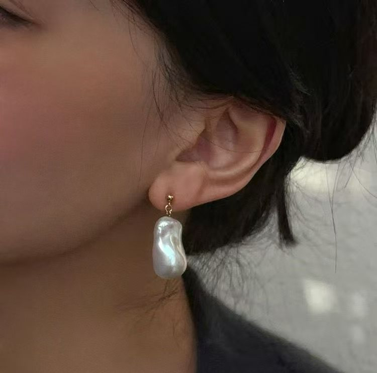 Vintage Elegant Huge Freshwater Baroque Pearl Earrings for Timeless Charm