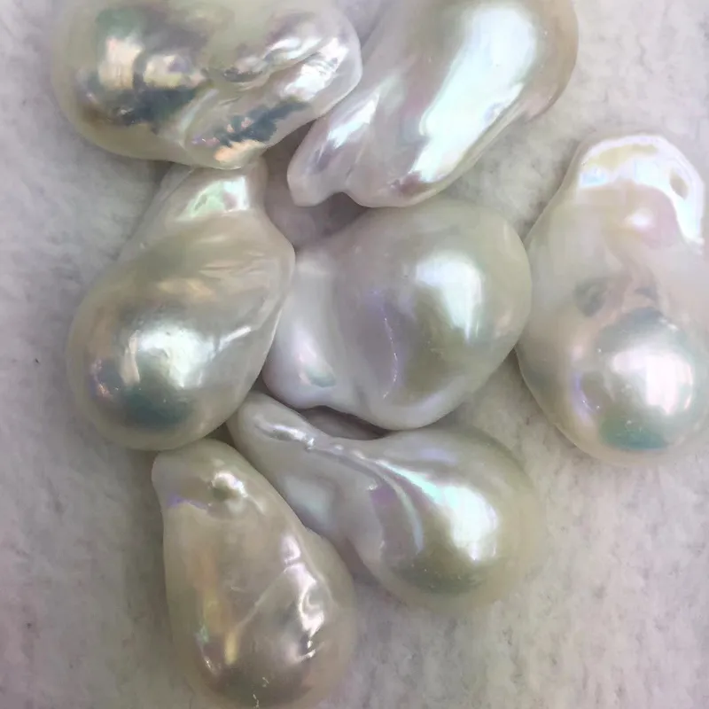 Baroque Pearl Detail